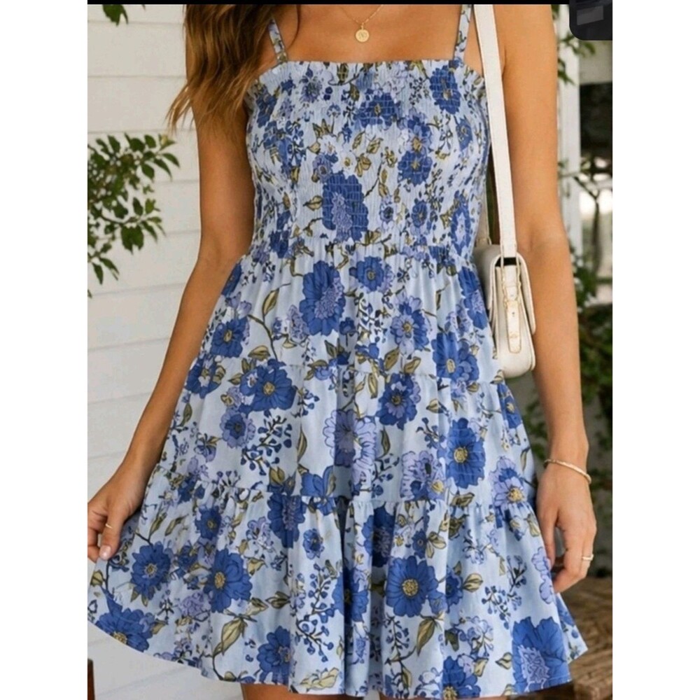 Steve Madden Blue Floral Smocked Sundress Sz L 100% Cotton Cottagecore Tiered